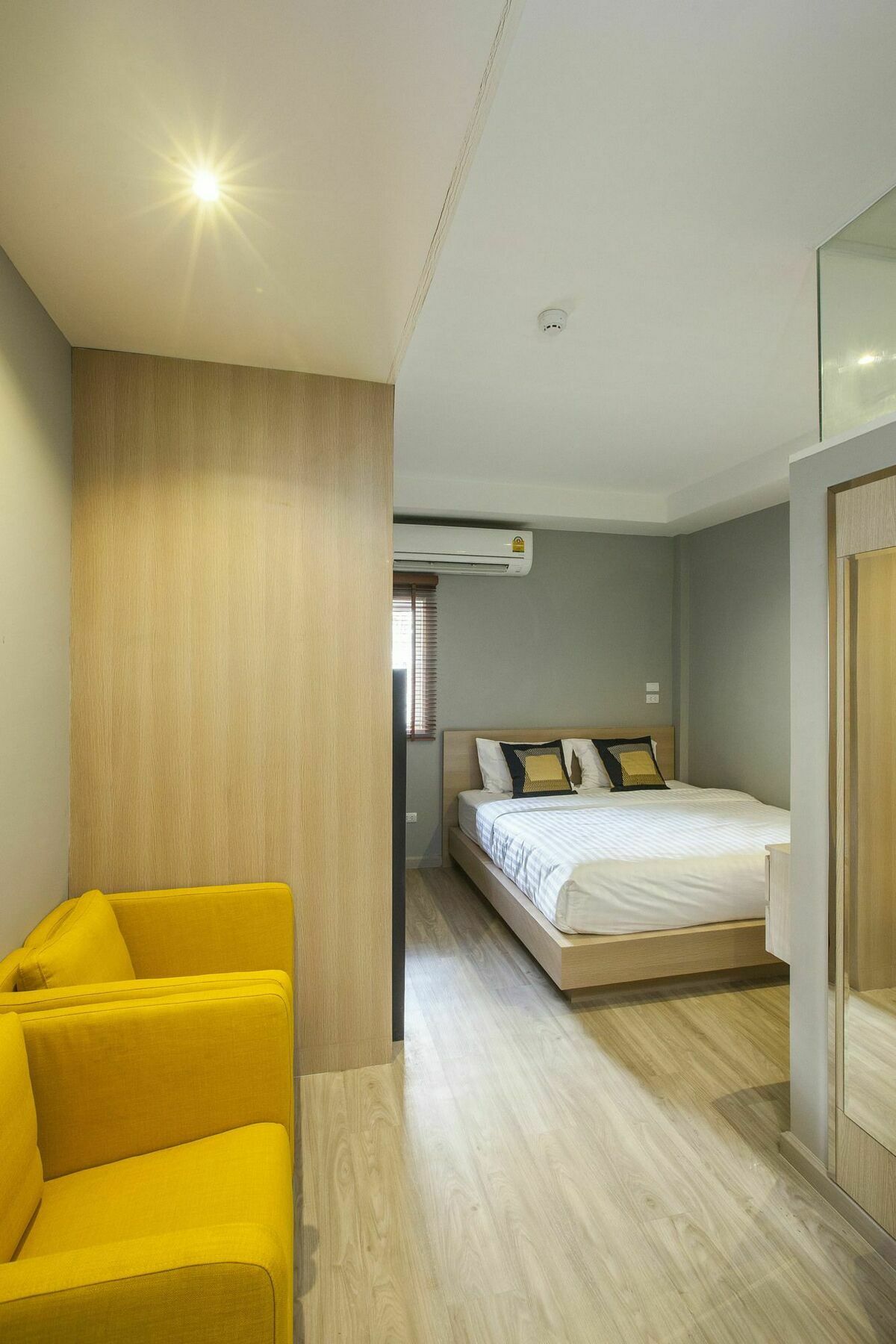 Gn Luxury Hostel Бангкок Екстер'єр фото